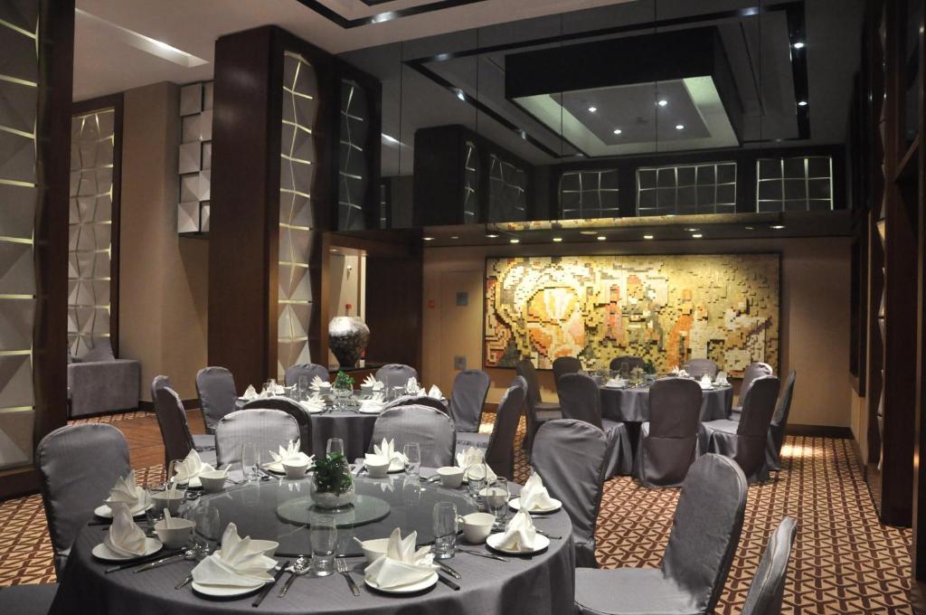 M Hotel Chengdu Zewnętrze zdjęcie