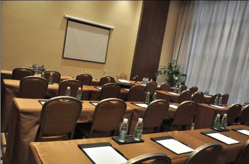 M Hotel Chengdu Zewnętrze zdjęcie
